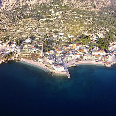 Triple Drasnice 3329i Podgora (Split-Dalmatia)